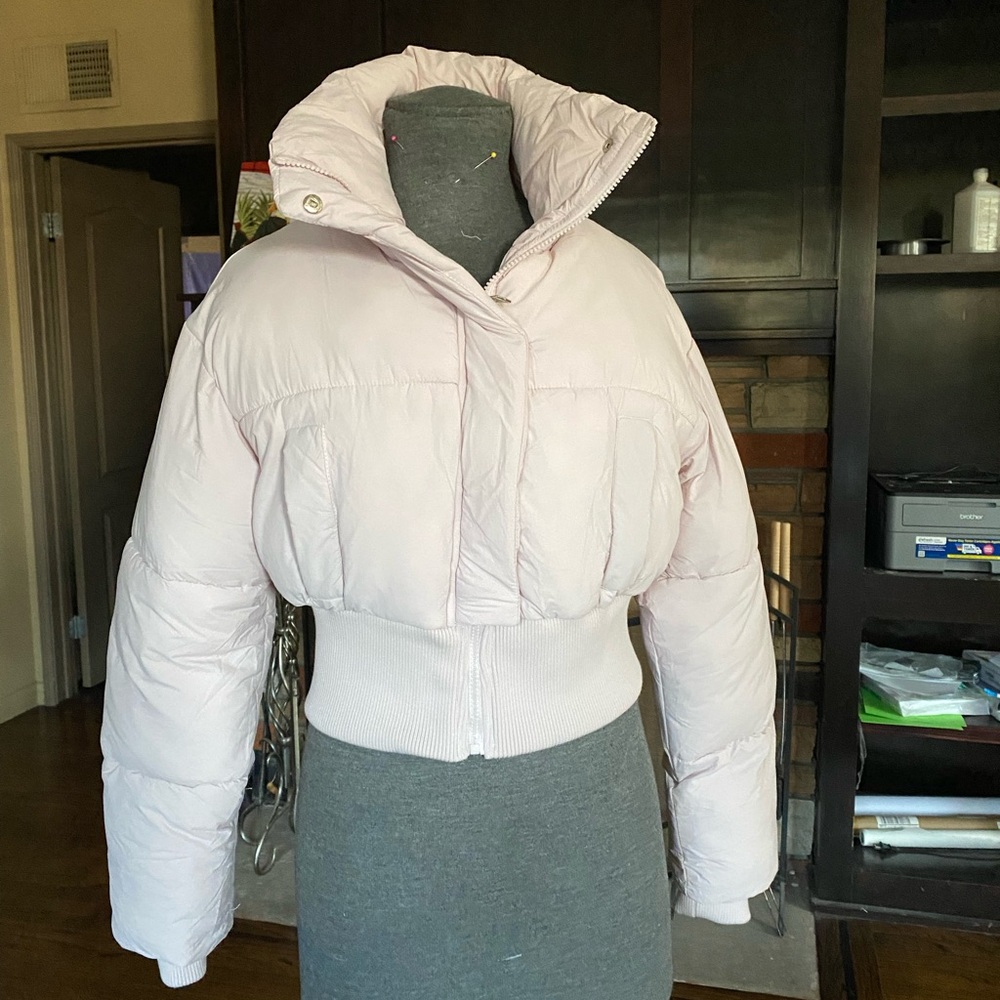 Pink cropped puffer jacket